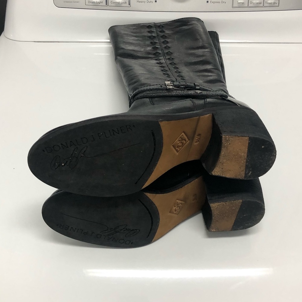 Donald J Pliner “Bara” boots size 6.5 - Picture 6 of 8